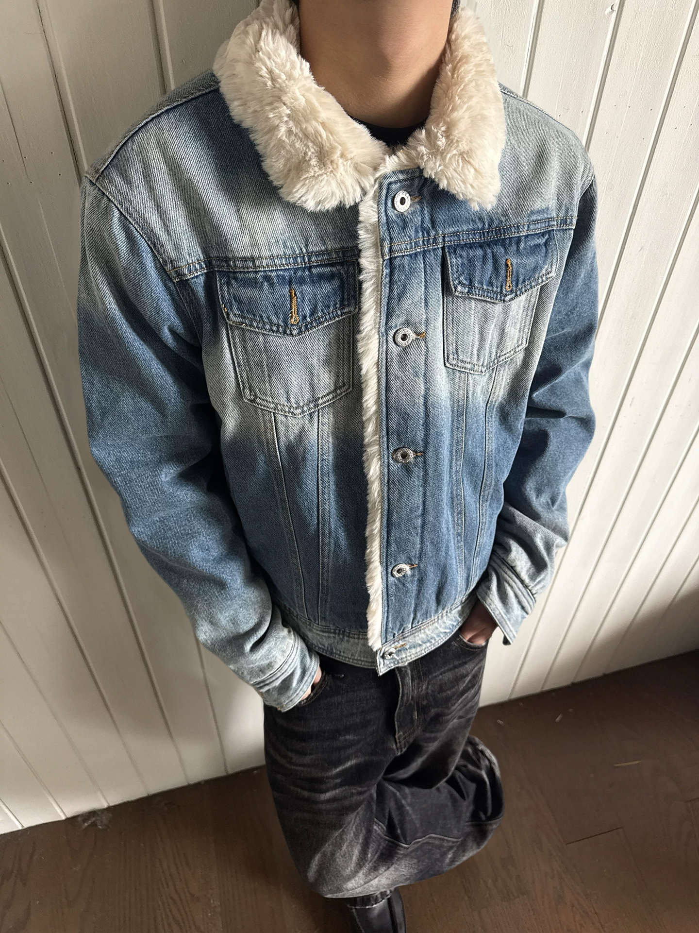 Street Fashion In Milan - Milan Street Style Worn-In Denim Lamb