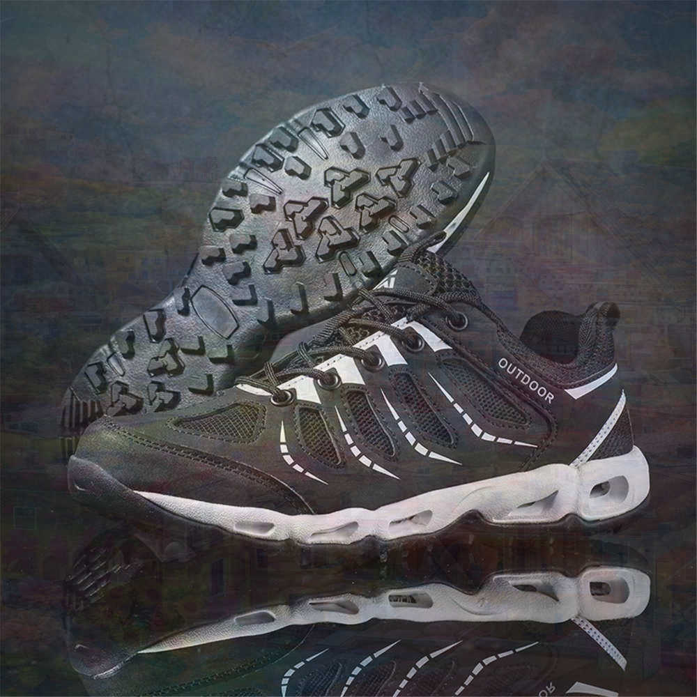 Sumer Round Tip Silver Sneaker - Street Fashion Types 评论和价格