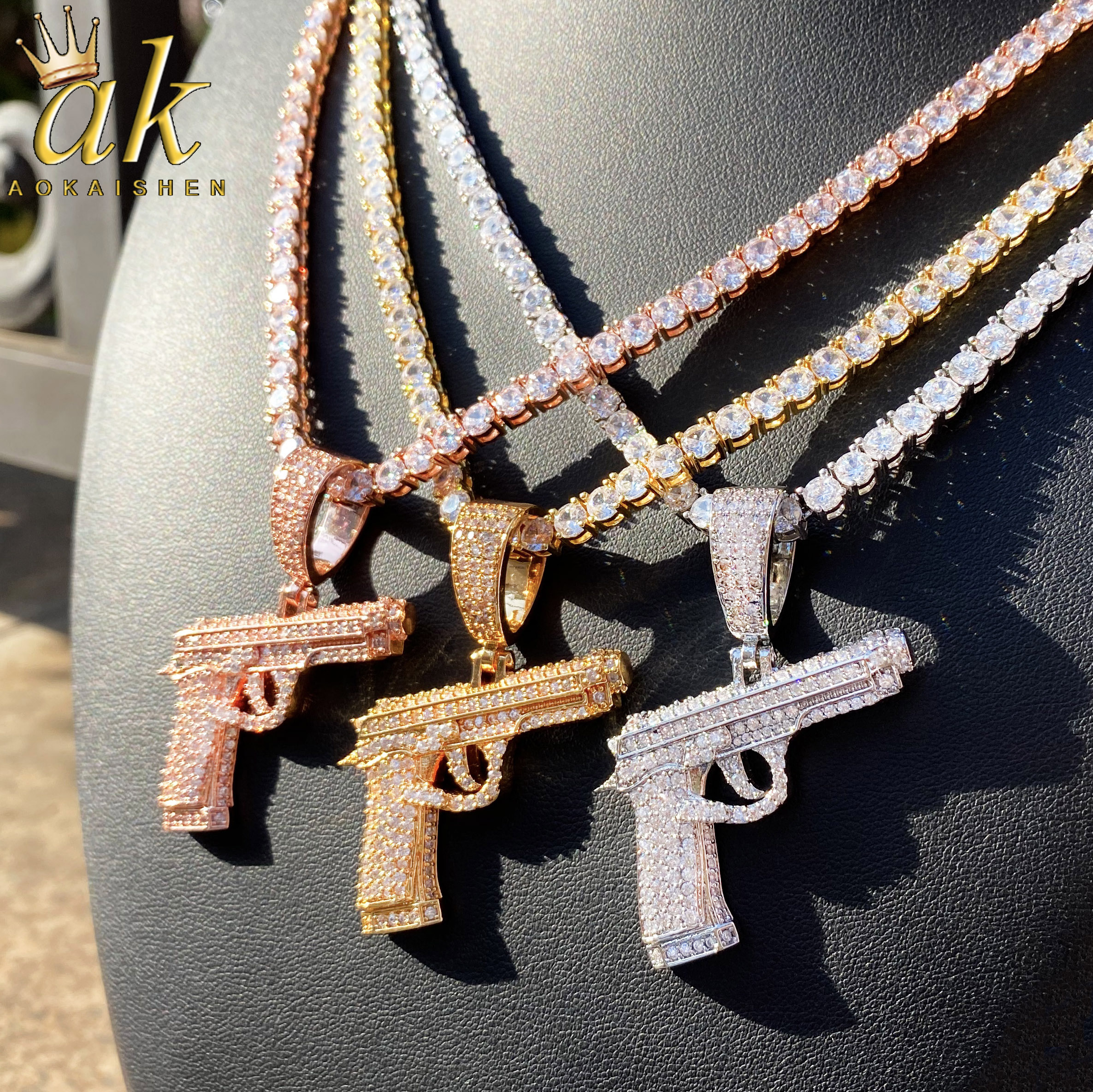 Aokaishen Iced Out Gun Necklac - Street Fashion Culture 评论和价格
